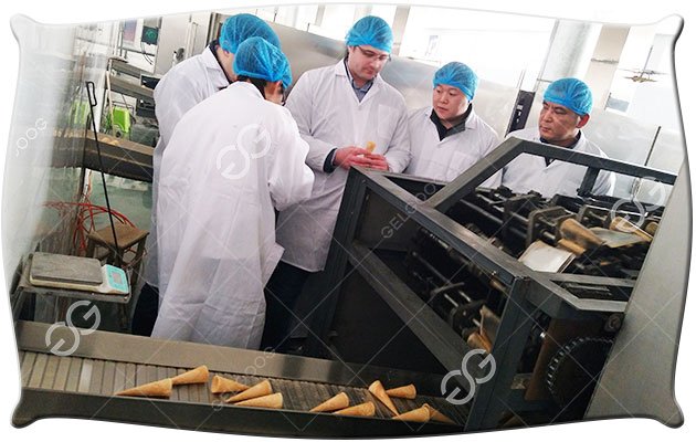 Linha de produção de casquinhas de sorvete na Rússia Linha de produção de casquinhas de sorvete na Rússia