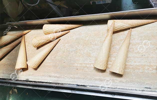 M&aacute;quina para fazer casquinhas de a&ccedil;&uacute;car para sorvete